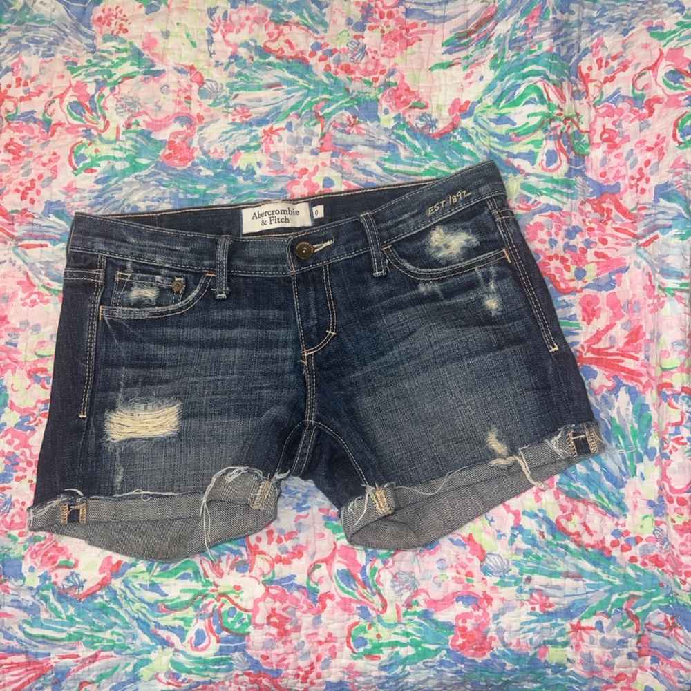 Abercrombie & Fitch Women's Dark Wash Cuffed Hem Low Rise Denim Jean Shorts Sz 0